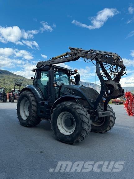 Valtra T194V Traktorit