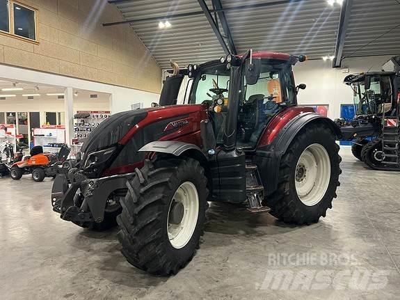 Valtra T234 Traktorit