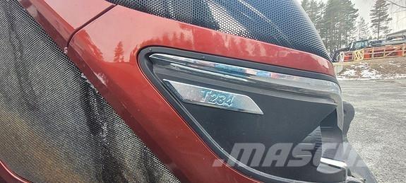 Valtra T234 Traktorit