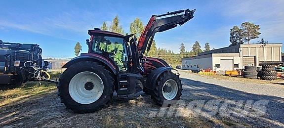 Valtra T234 Traktorit