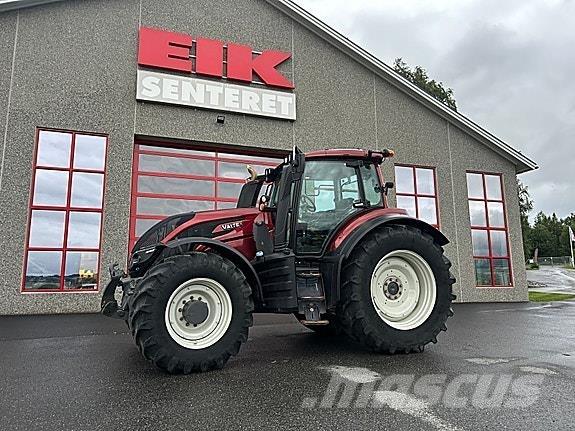 Valtra T234 Traktorit