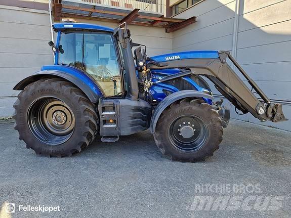 Valtra T235 Traktorit