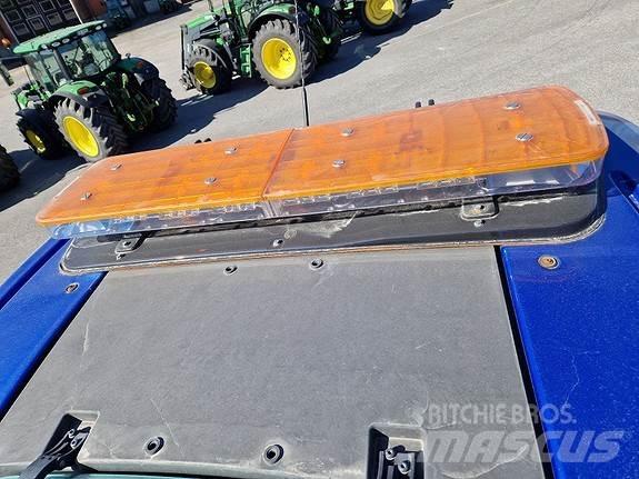 Valtra T235 Traktorit