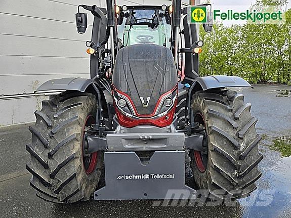 Valtra T235 Traktorit