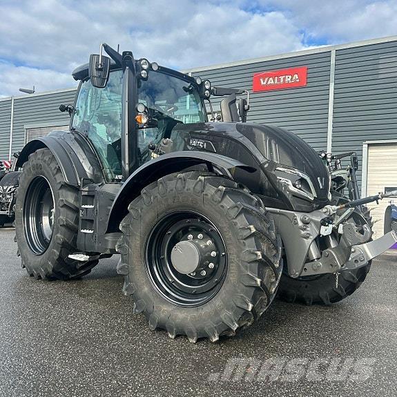Valtra T235 Direct Traktorit