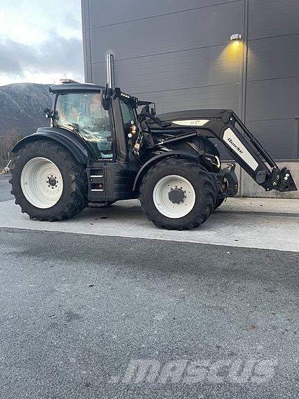 Valtra T235 Direct Traktorit