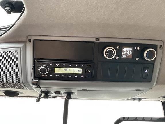 Valtra T235D Traktorit