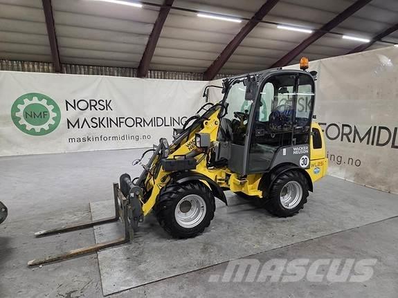 Wacker Neuson WL25 Monitoimityökoneet