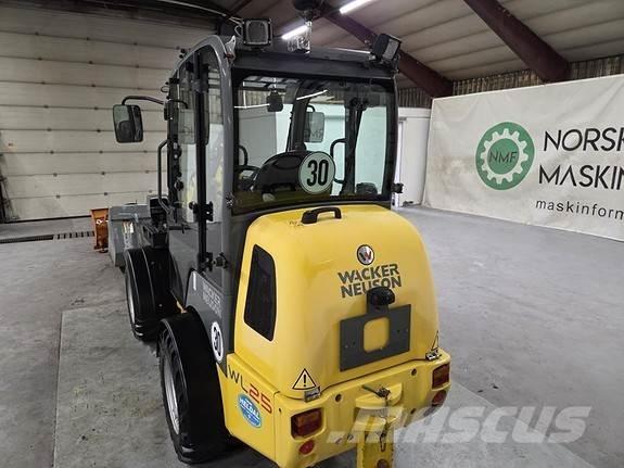 Wacker Neuson WL25 Monitoimityökoneet