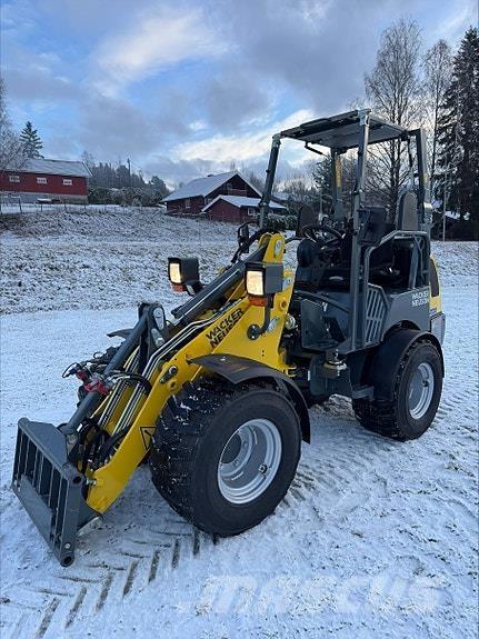 Wacker Neuson WL25 Liukuohjatut kuormaajat