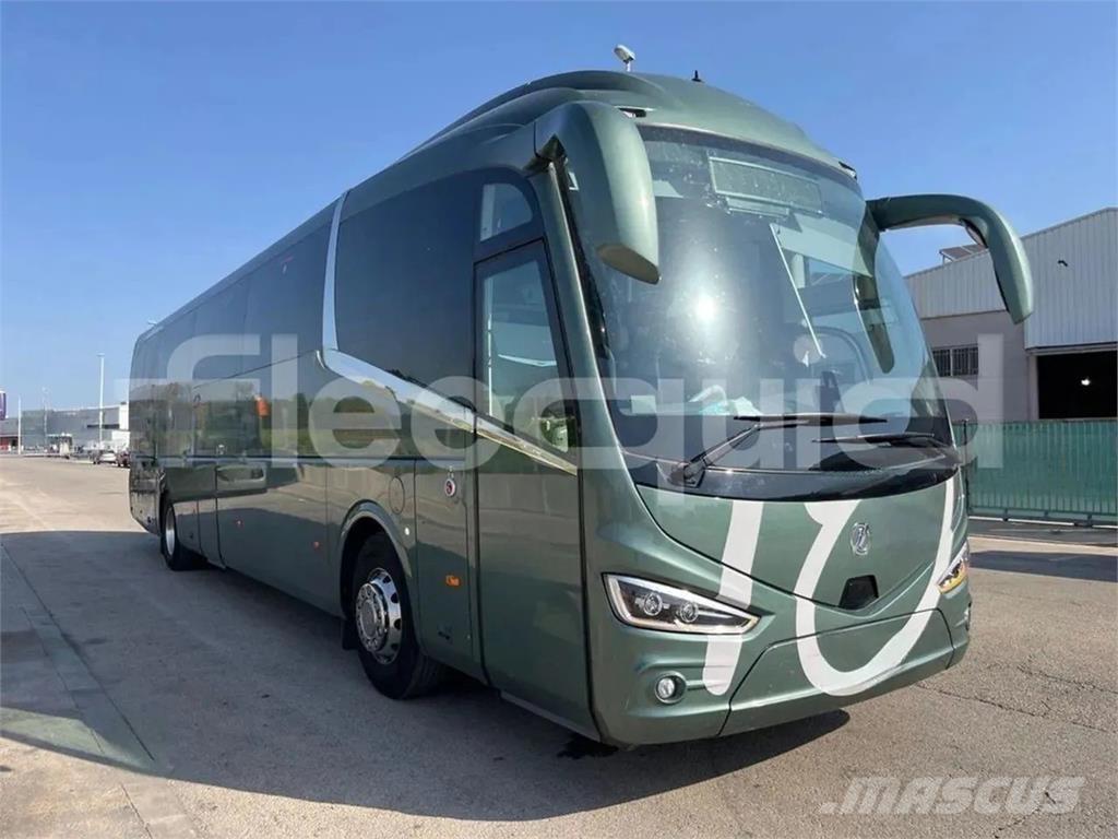  Irizar i6 Turistibussit