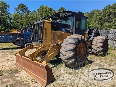 CAT 525C Juontokoneet