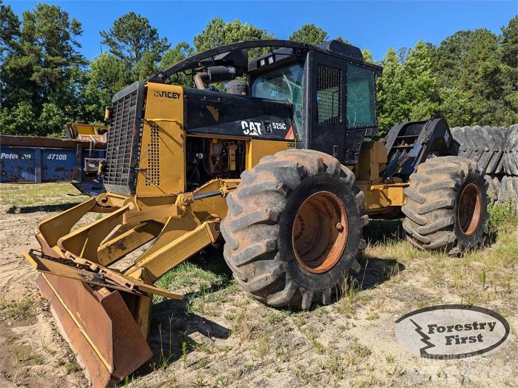 CAT 525C Juontokoneet