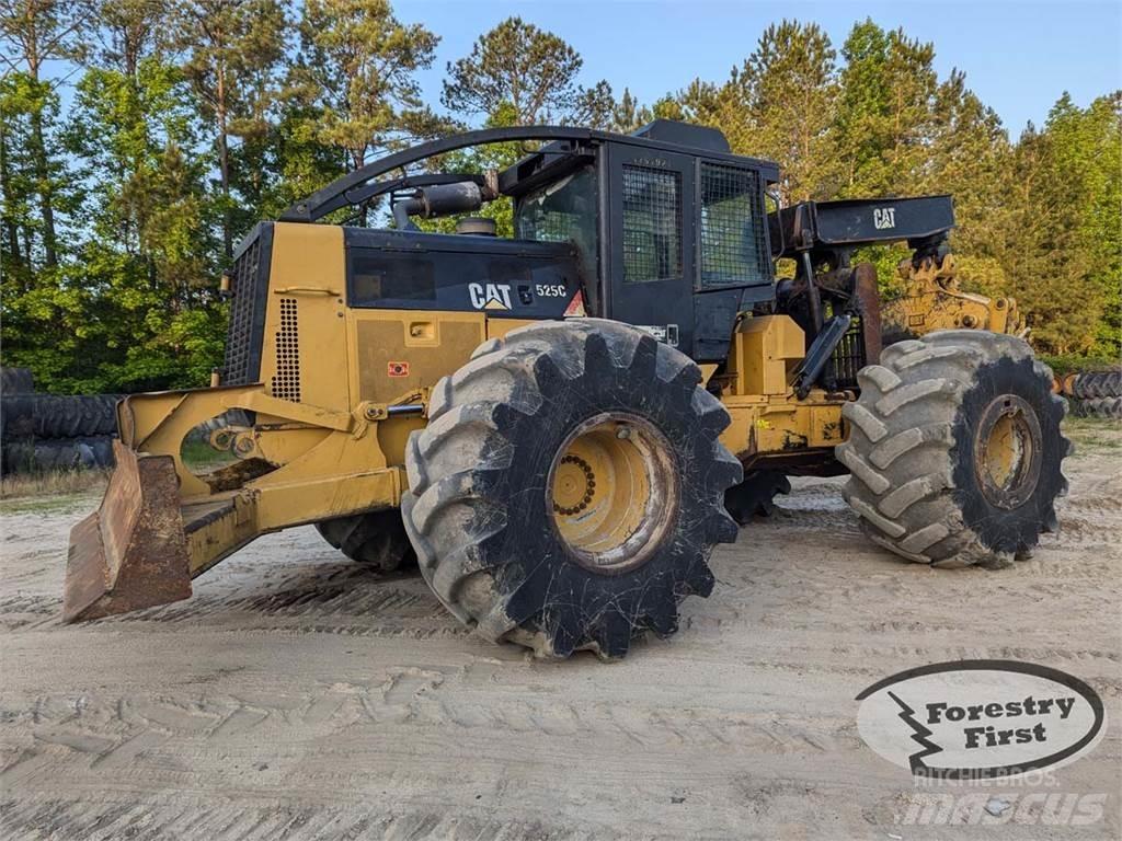 CAT 525C Juontokoneet