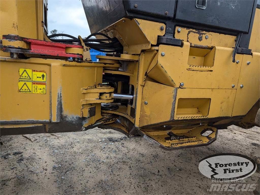 CAT 525C Juontokoneet