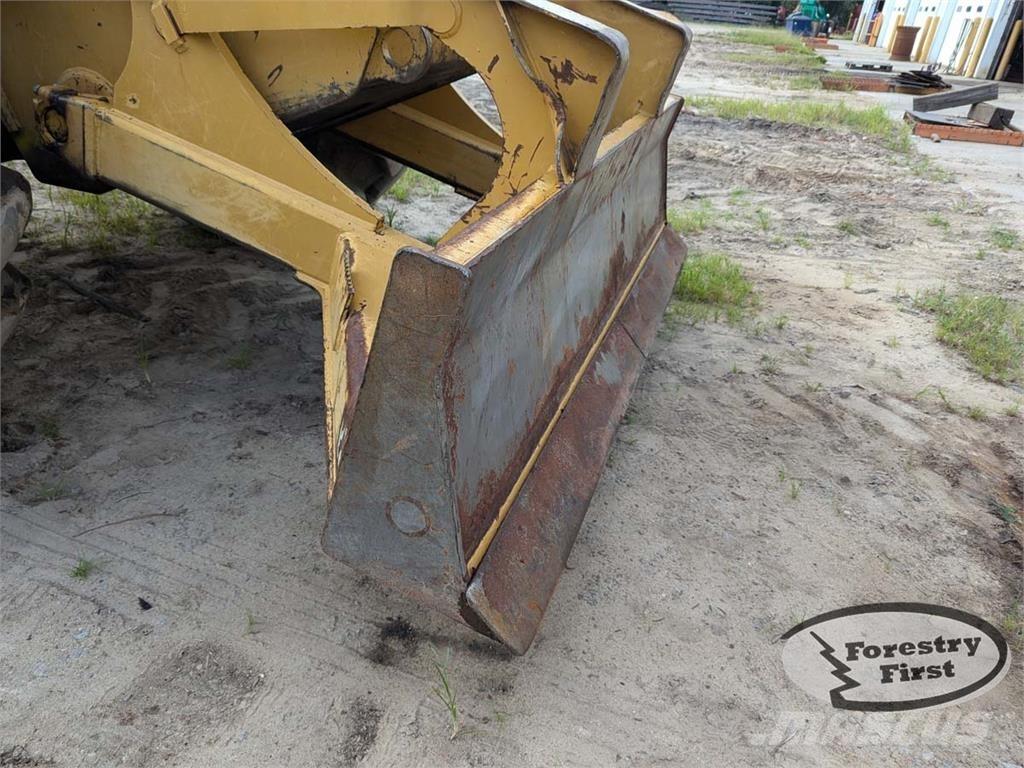 CAT 525C Juontokoneet