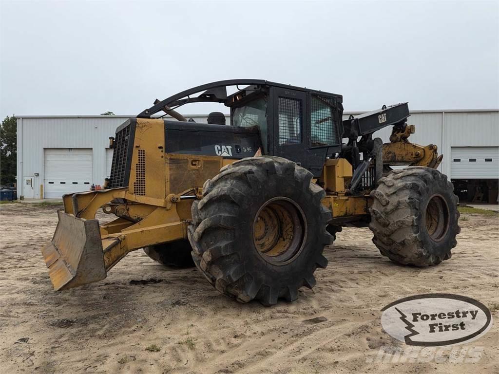 CAT 535C Juontokoneet