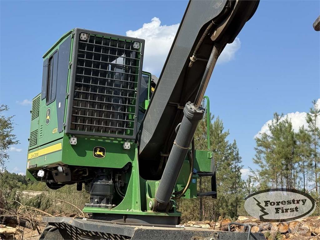 John Deere 437E Nivelpuomikuormaajat