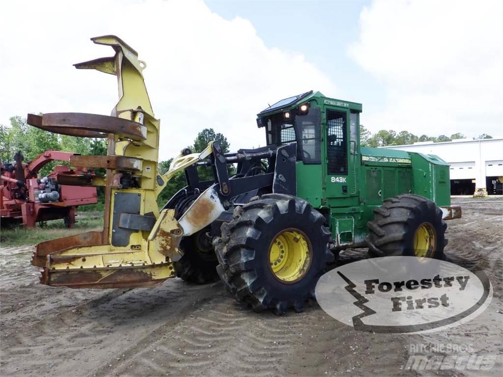 John Deere 843K Kaatokasauskoneet