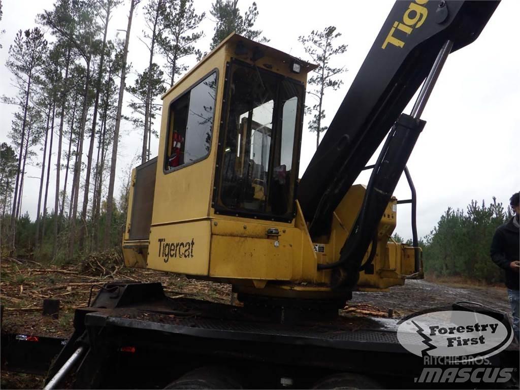 Tigercat 234B Nivelpuomikuormaajat