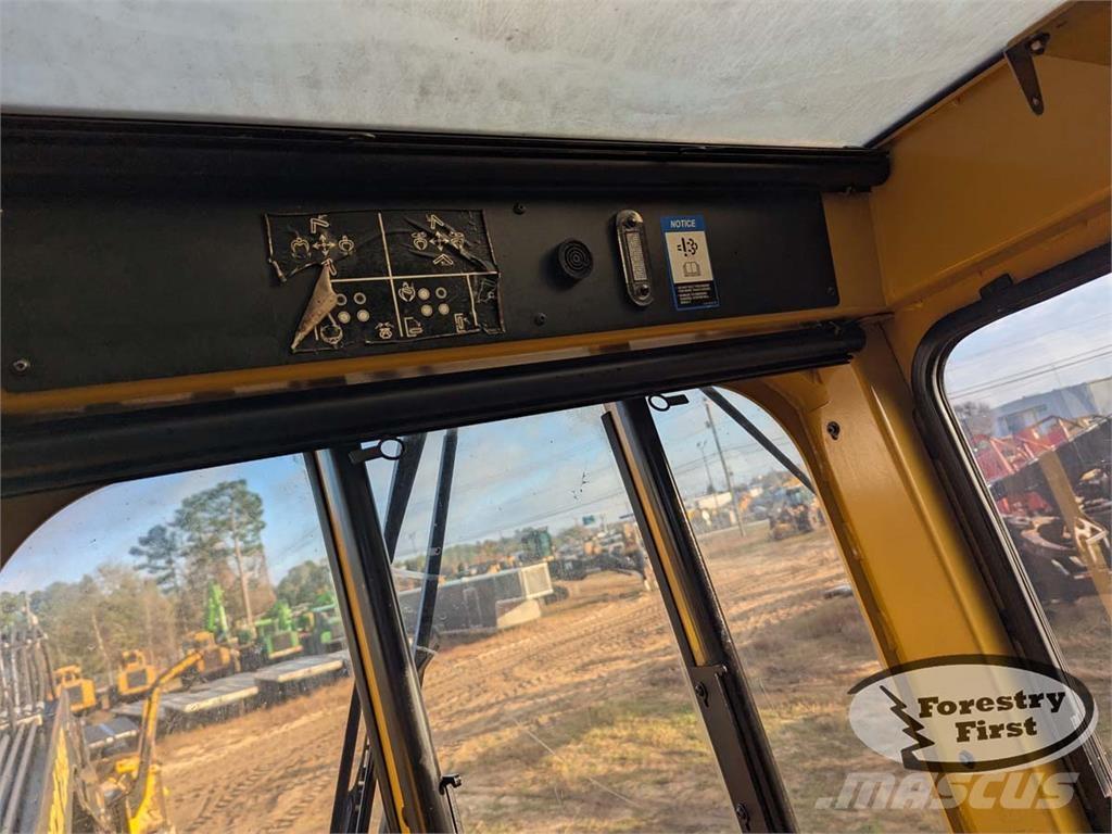 Tigercat 234B Nivelpuomikuormaajat