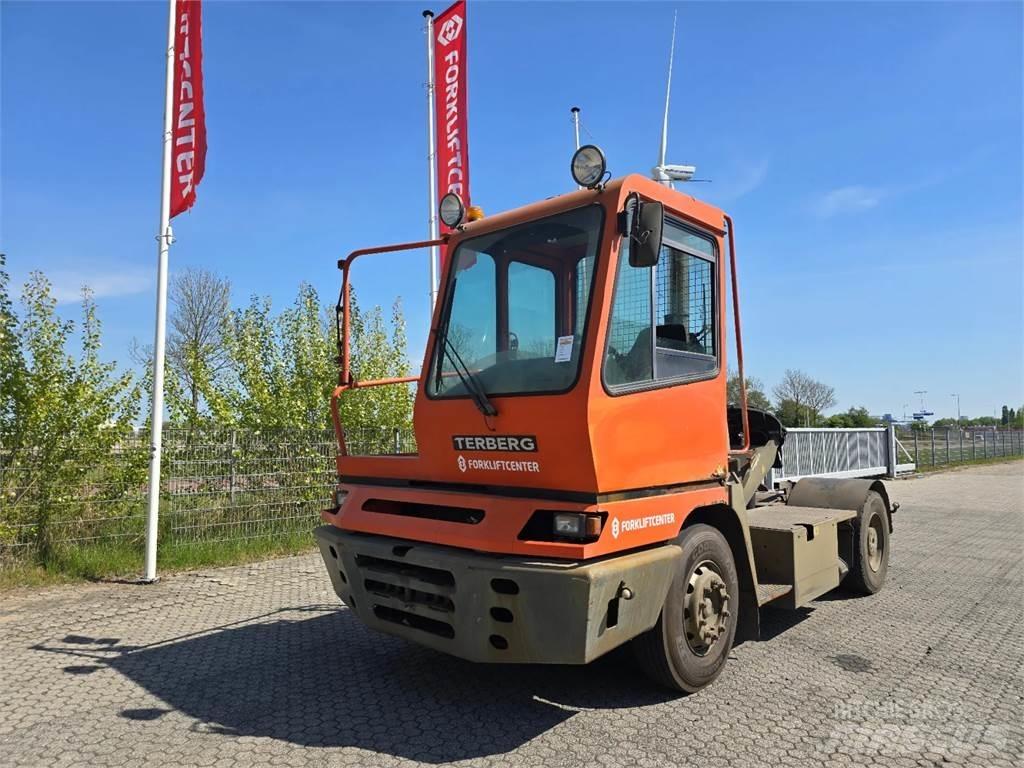 Terberg YT182 Terminaalitraktorit
