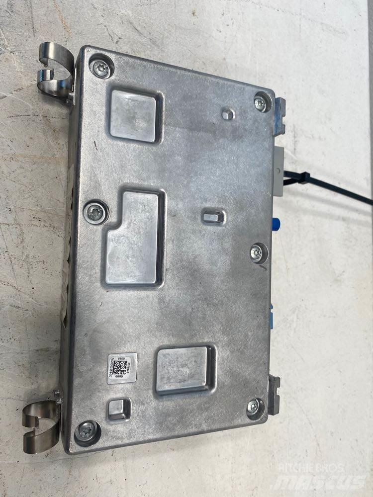 Bosch  Ohjaamot ja sisustat