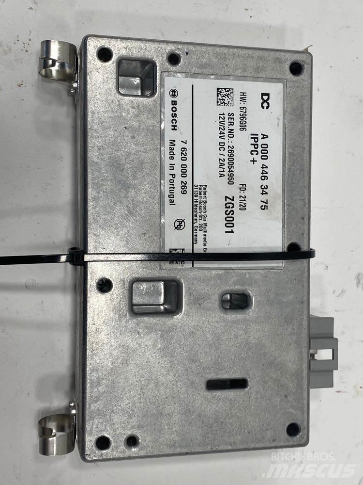 Bosch  Ohjaamot ja sisustat