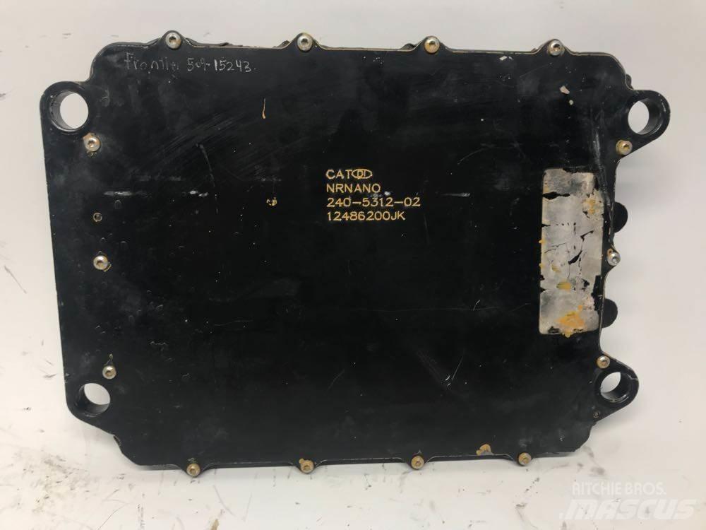 CAT 70 Pin Muut