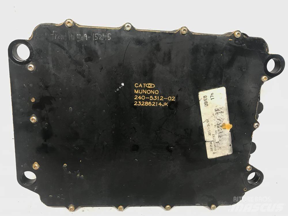CAT 70 Pin Muut