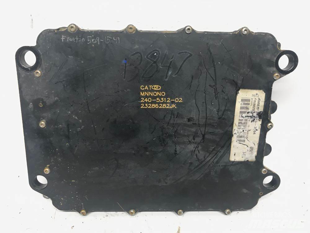 CAT 70 Pin Muut