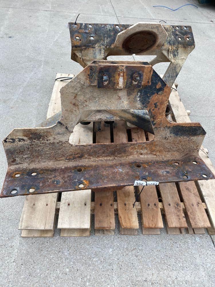  Chalmers Alusta ja jousitus