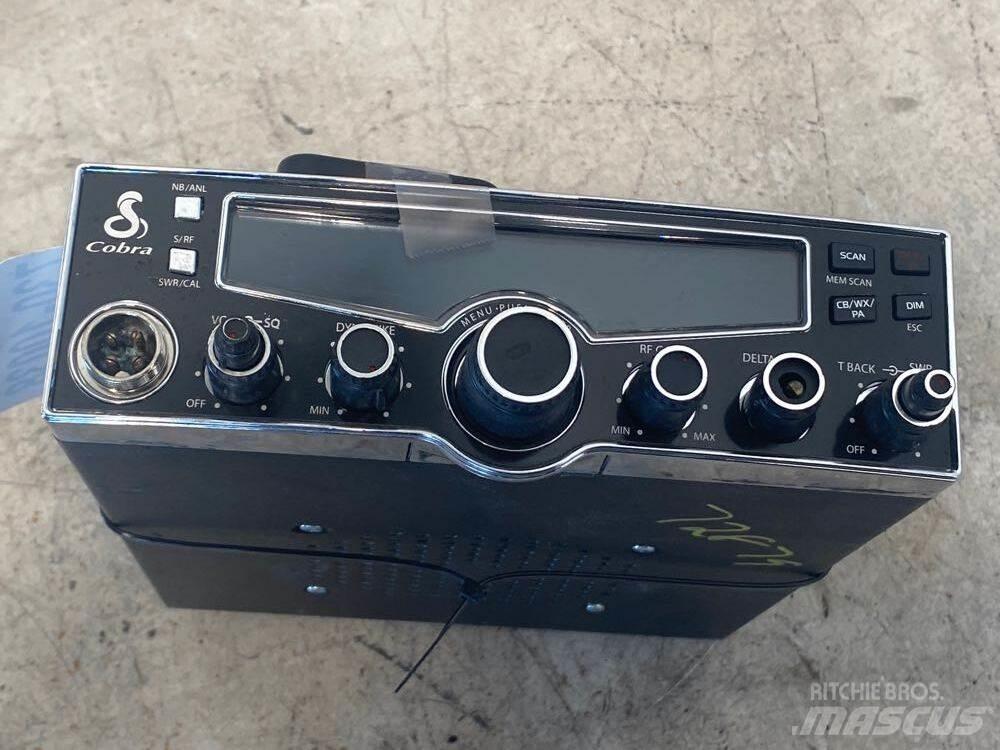 Cobra 29LX Sähkö ja elektroniikka