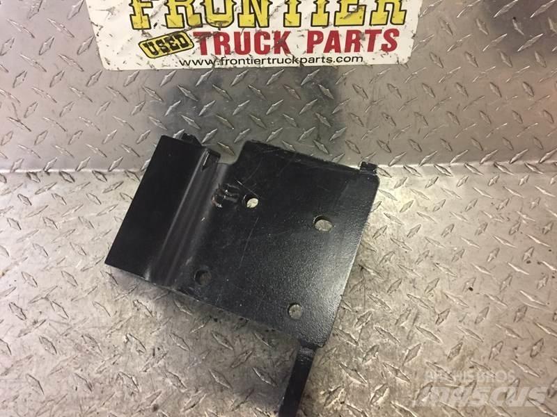 Cummins  Muut