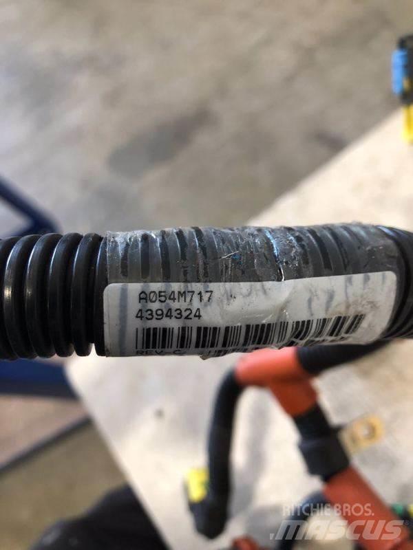 Cummins  Muut