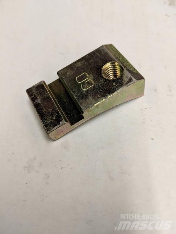 Eaton  Jarrut