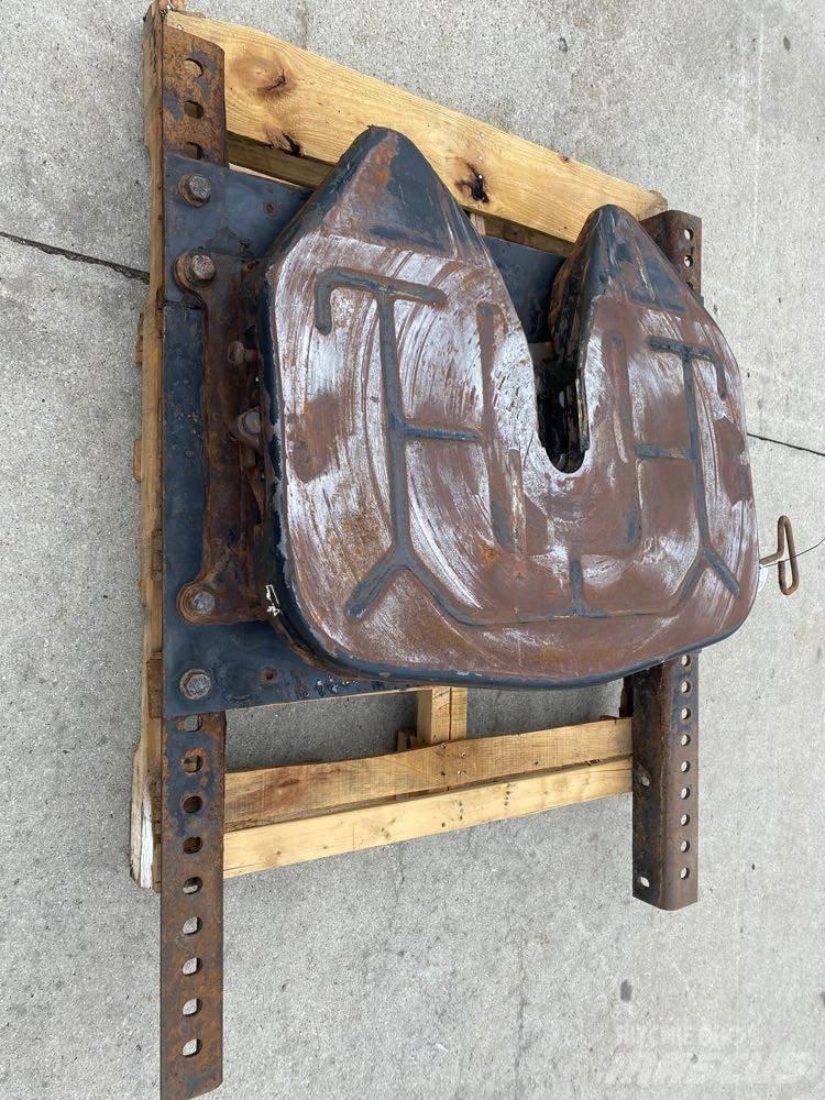 Fontaine  Renkaat ja vanteet