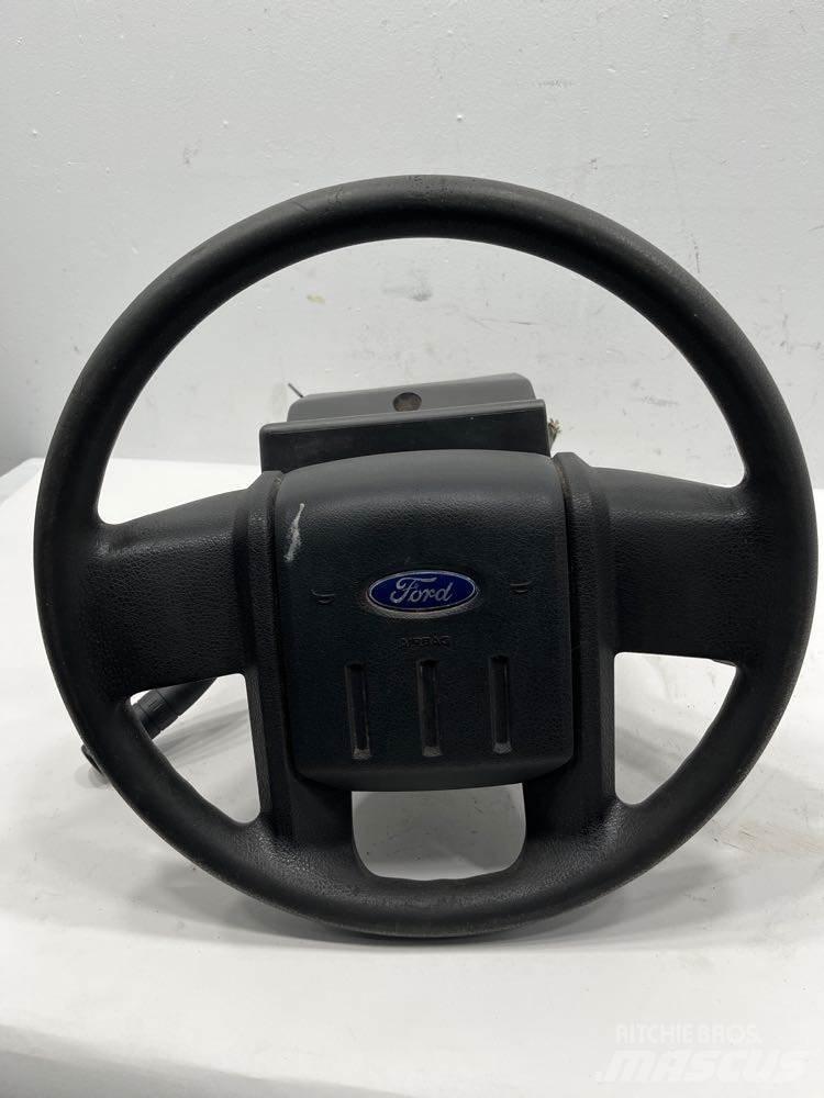Ford F450 Muut