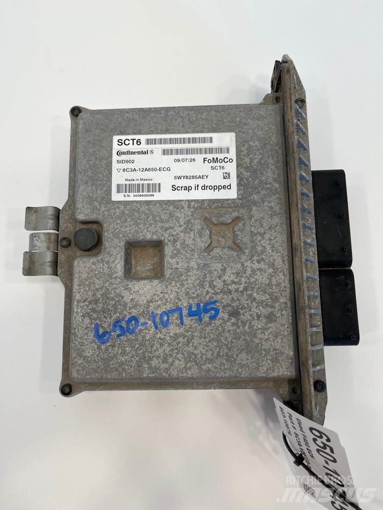 Ford F450 Ohjaamot ja sisustat