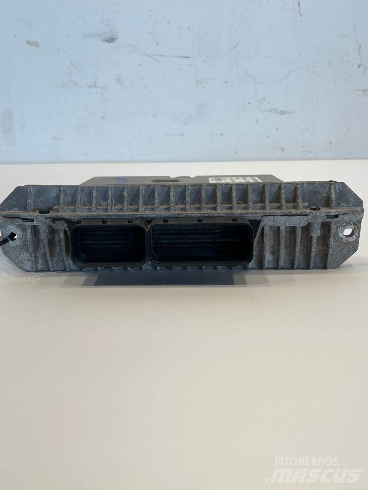 Ford F450 Ohjaamot ja sisustat