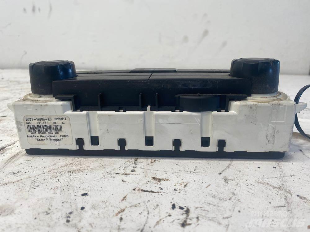 Ford F650 Sähkö ja elektroniikka