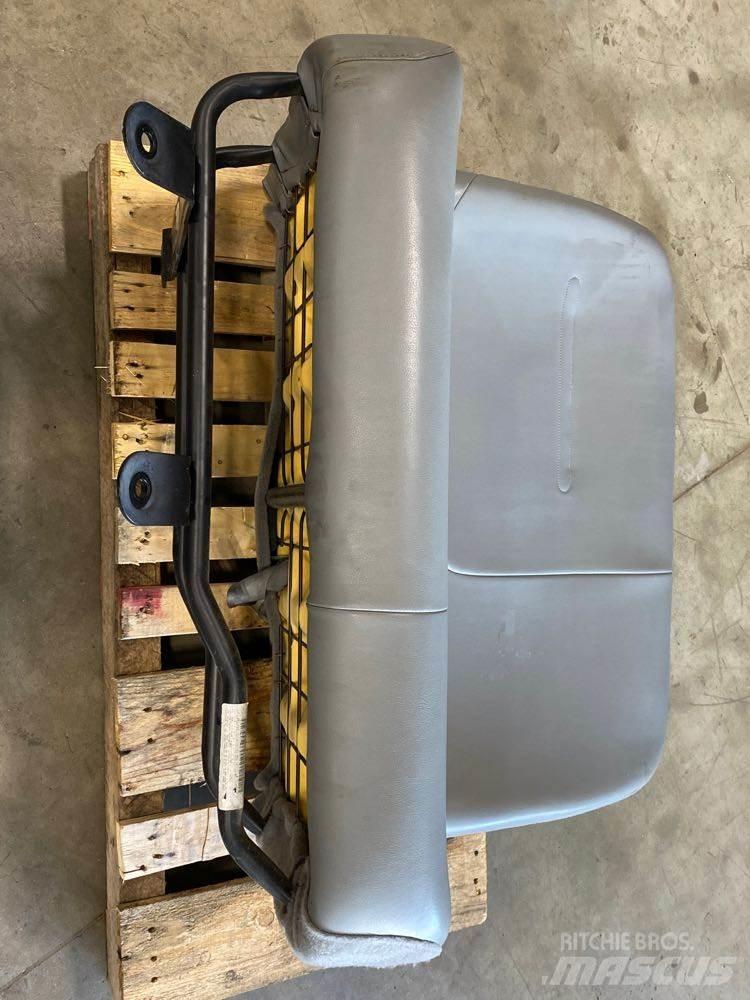Ford F750 Muut