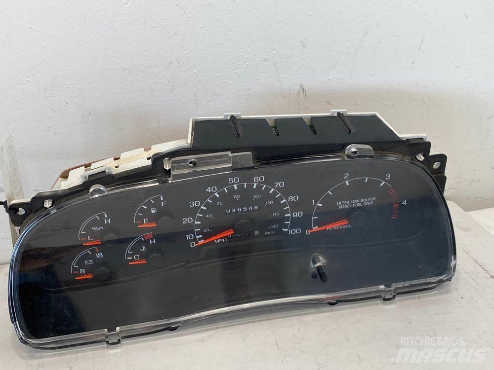 Ford F750 Muut