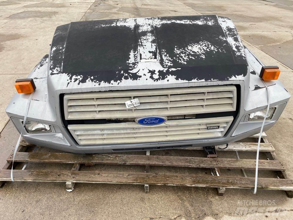 Ford F800 Ohjaamot ja sisustat
