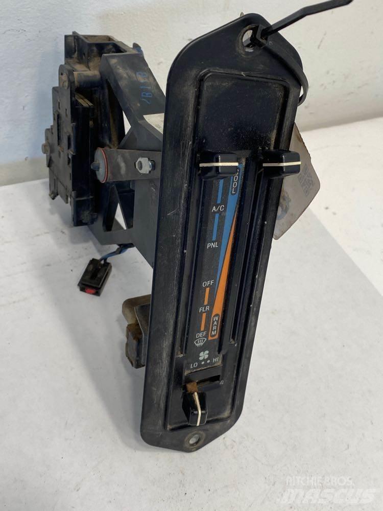 Ford LTA Sähkö ja elektroniikka