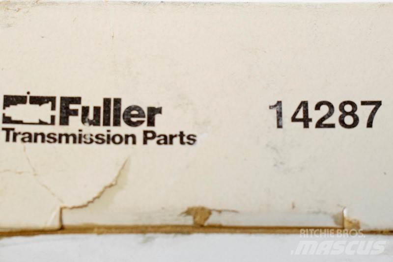Fuller  Muut