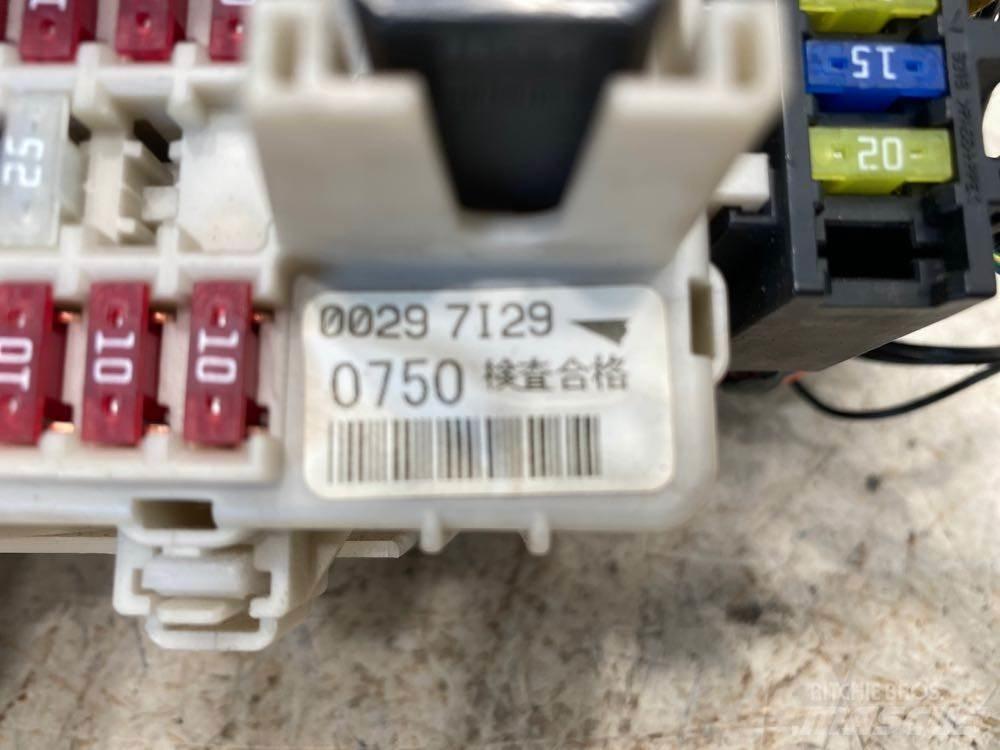 GMC W4500 Sähkö ja elektroniikka