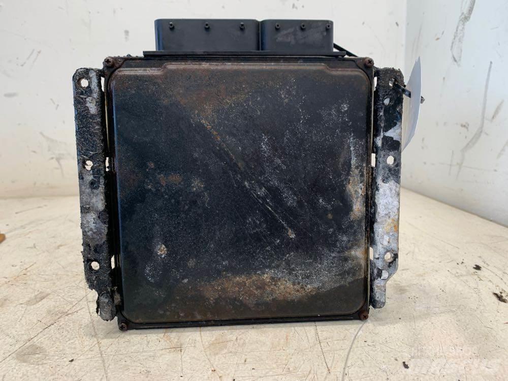 GMC W4500 Ohjaamot ja sisustat