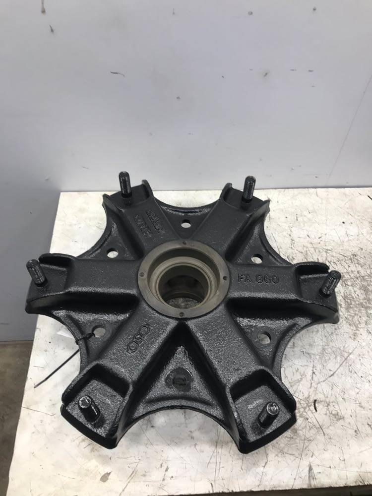  Gunite Renkaat ja vanteet