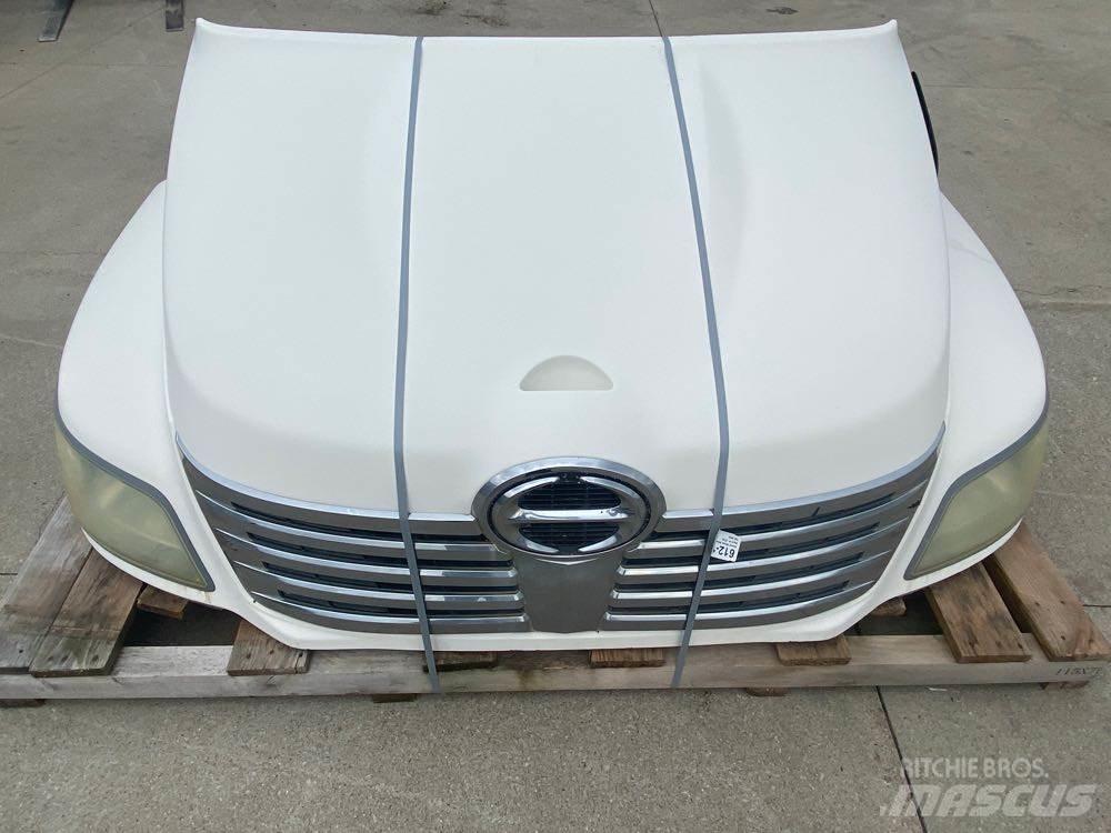 Hino 268 Ohjaamot ja sisustat
